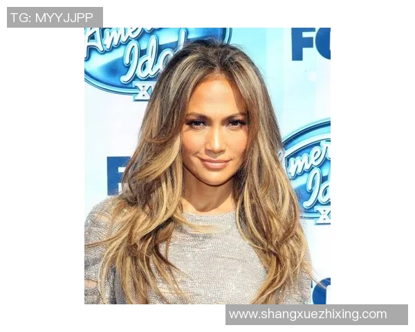 足球明星独特烟熏妆造型大赏展现个性魅力与时尚风采