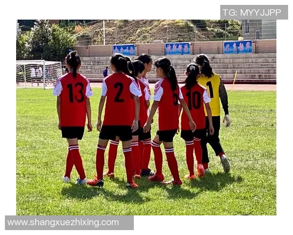 周水子小学足球明星闪耀校园赛场展现青春风采与团队精神 周水子小学足球明星闪耀校园赛场展现青春风采与团队精神