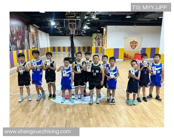泸州篮球明星的成长之路与辉煌成就揭秘 泸州篮球明星的成长之路与辉煌成就揭秘